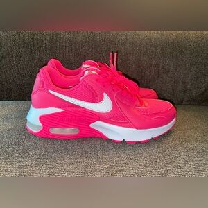 New Women’s Nike Air Max Excee Shoes